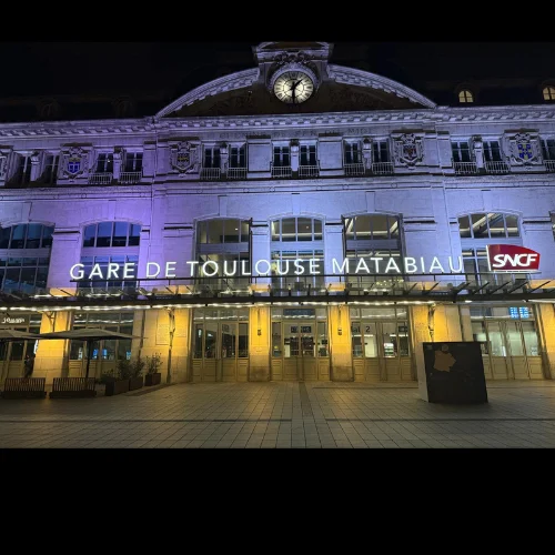 transfert vers gares de toulouse en taxi van